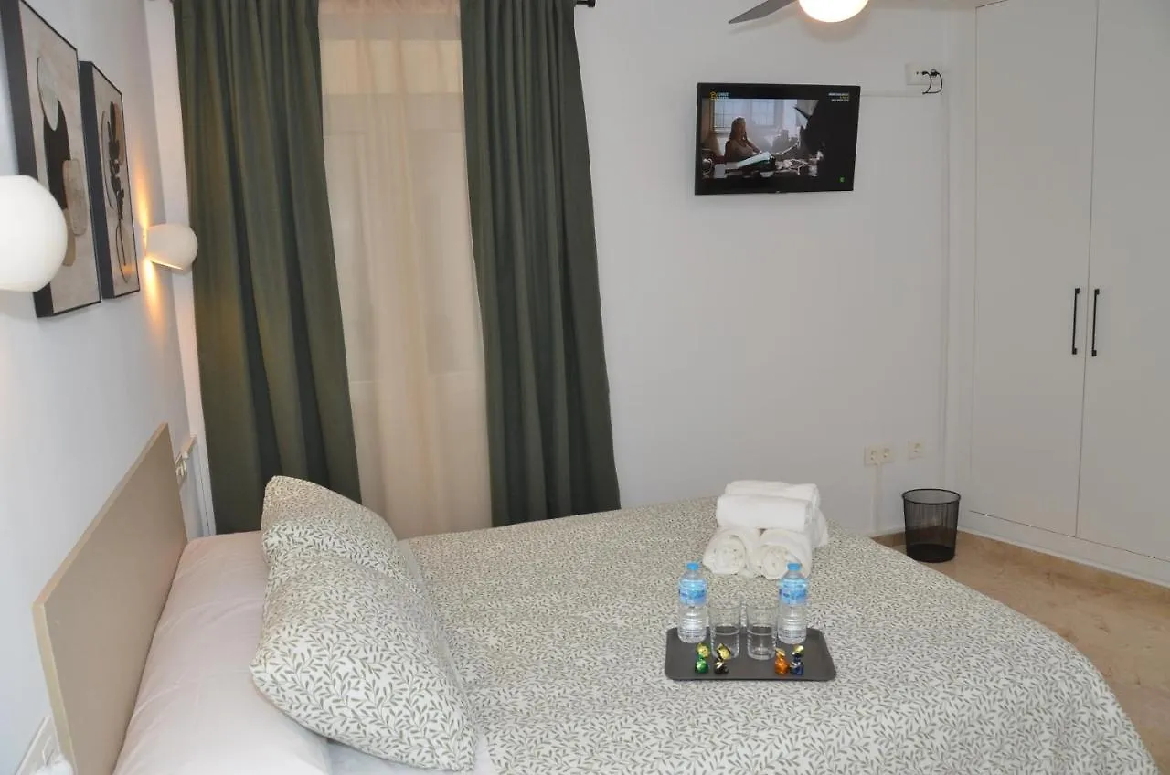 Alojamiento Azahara Hotel Malaga Guest house