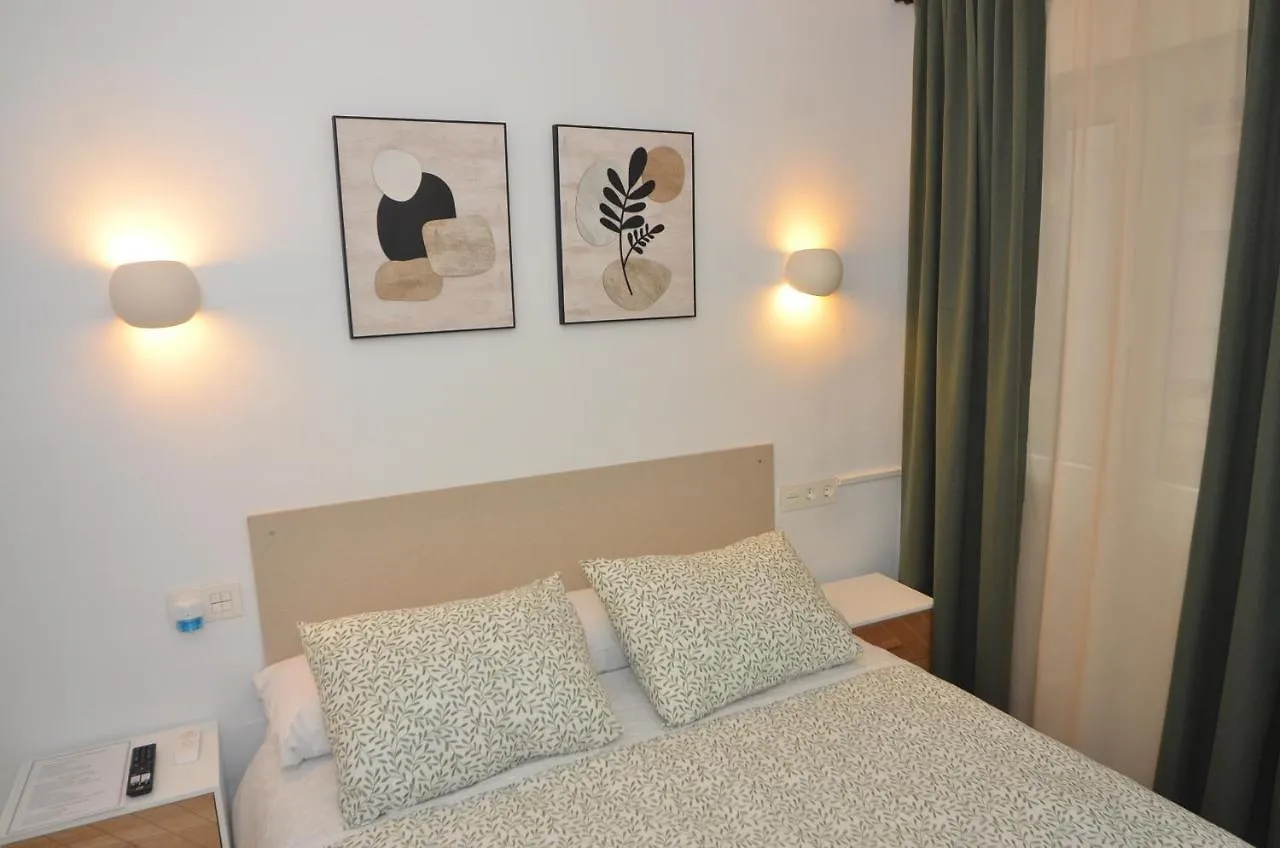 Alojamiento Azahara Hotel Malaga Guest house