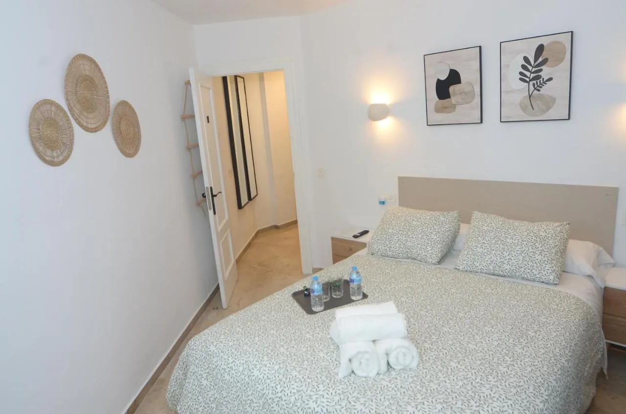 Guest house Alojamiento Azahara Hotel Malaga Spain