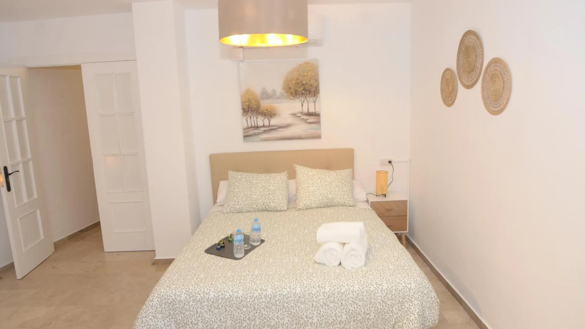 Alojamiento Azahara Hotel Malaga 0*,